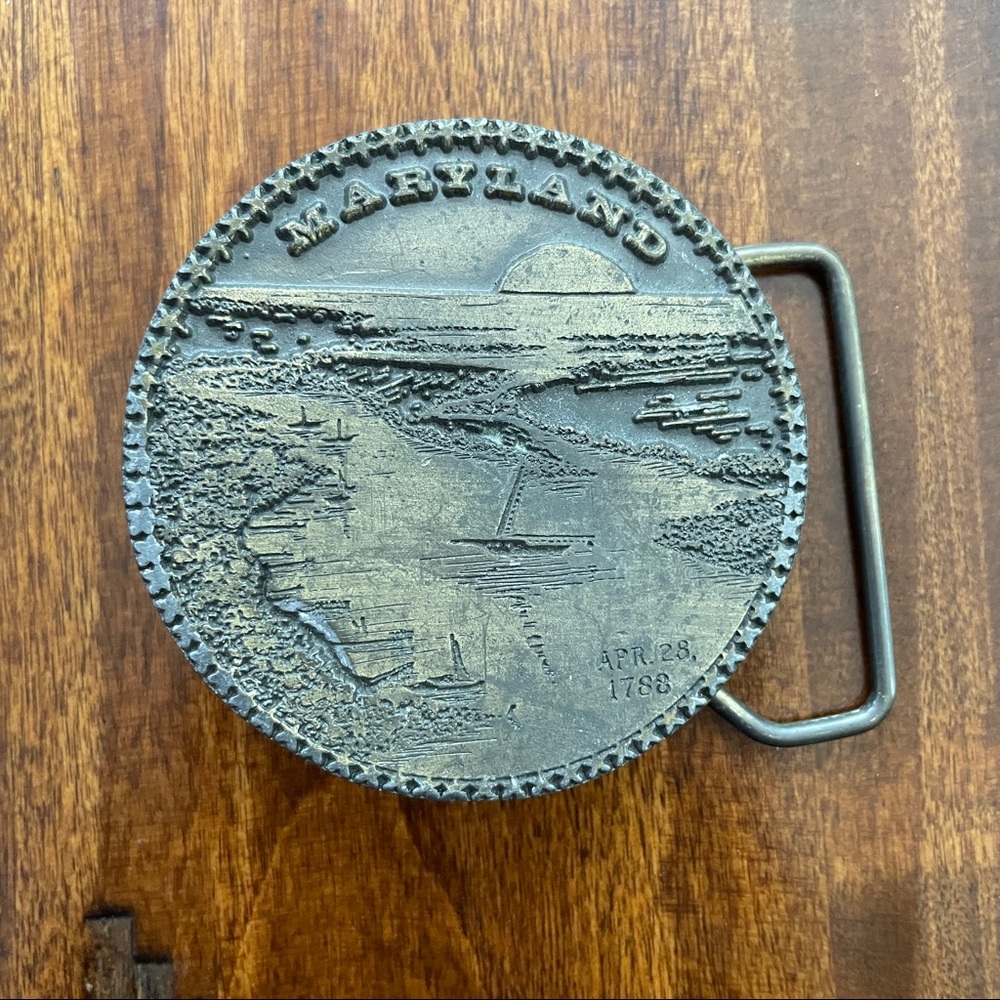 Vintage Maryland belt buckle by Lewis Buckles, Chicago 1974